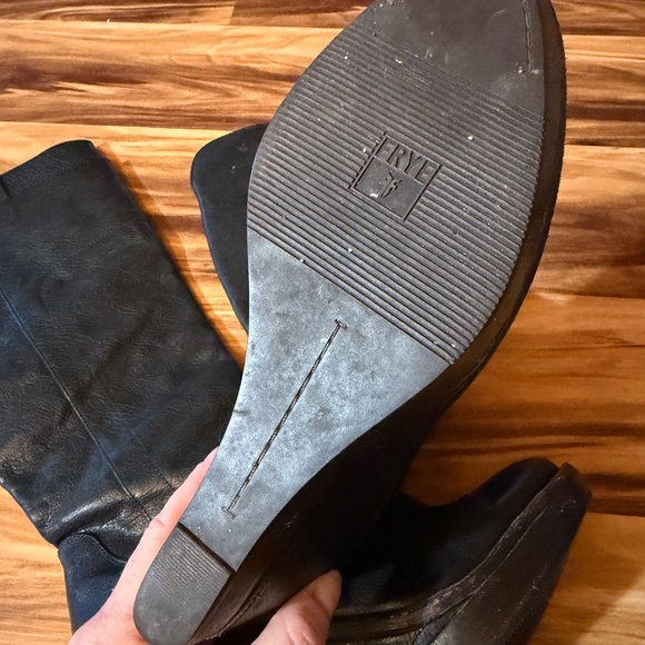 Frye Paige Wedge Black Leather Knee-high Boots Size 8.5M - Picture 6 of 6